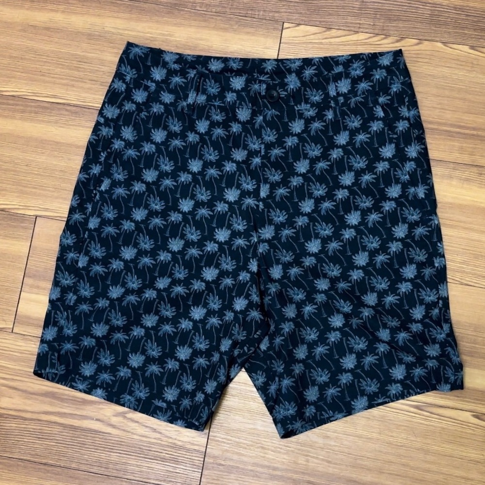 All In Motion Men's Hybrid Resort Shorts